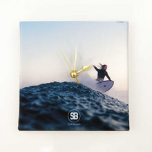 Afbeelding in Gallery-weergave laden, Surfblend | Wall Clock | Surf spray